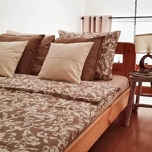 charming-studio.krakowhotelspoland.com/