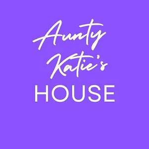 Hostel Aunty Katie's House, Ni Tourist Board Certified & Located On The Main Oldpark Road To Belfast, With Free Continental Breakfast & Free Ultra Fast Sky Internet, Free Sky Sports & Free Sky Cinema, Self-check In After 10pm Gmt, Belfast