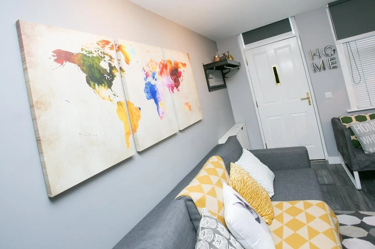 Malone Place Apartment Belfast