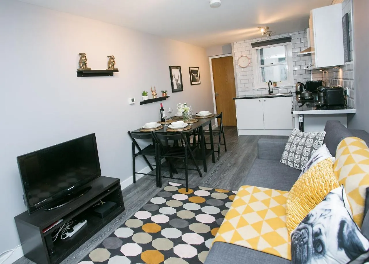Malone Place Apartment Belfast